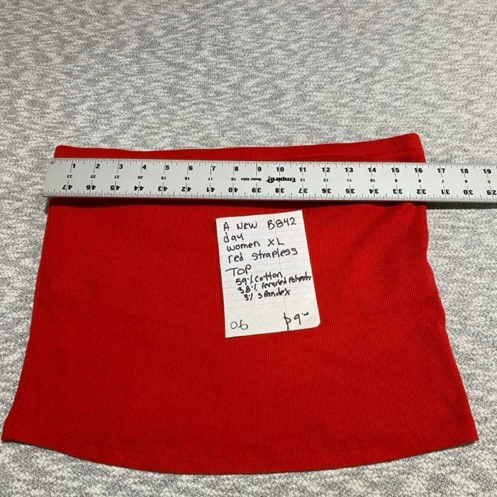 À new Day Red tube crop top strapless women XL. SKU-B842.